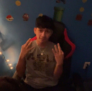 Meet your Posher, Julian